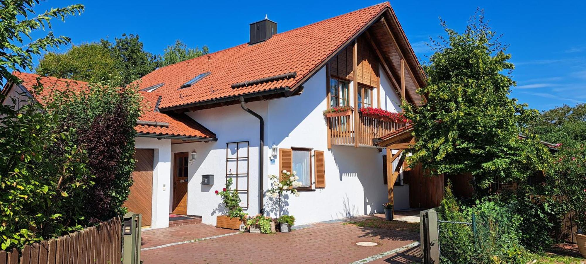 Traumhafte Ferienwohnung Auf 100 Quadratmetern Fuer 6 Pers Naehe Muenchen, Icm, Therme, Muc Forstinning Exterior photo